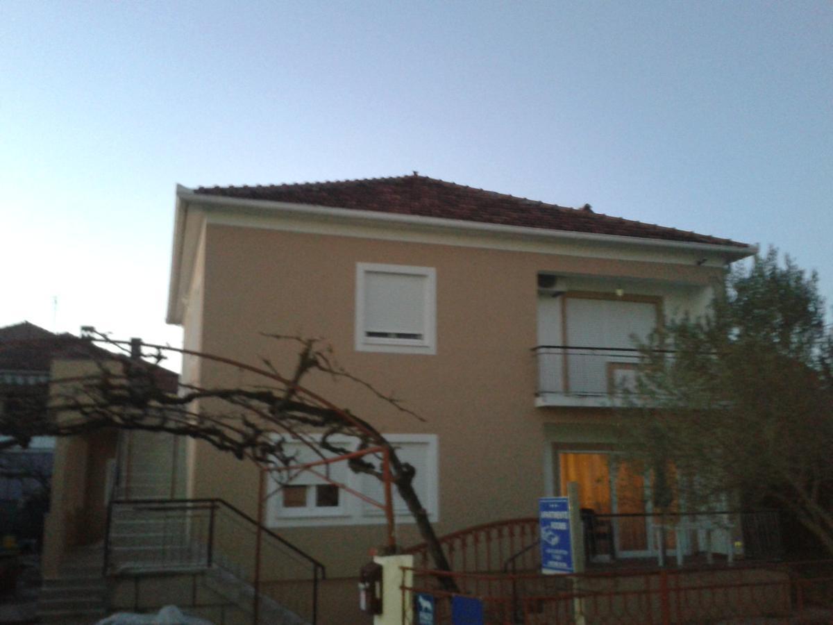Apartments Lorena ซาดาร์ ภายนอก รูปภาพ